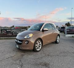 Auto - Opel adam 1.2 70 cv slam