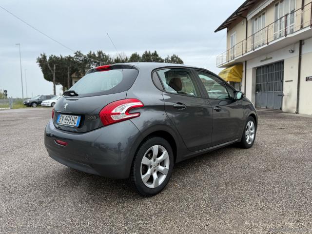 Auto - Peugeot 208 1.4 vti 95 cv 5p. gpl allure