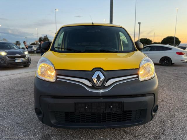 Auto - Renault kangoo 1.5 dci 90 cv