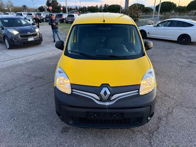 Auto - Renault kangoo 1.5 dci 90 cv
