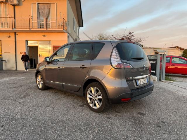 Auto - Renault scÃ©nic 1.5 dci 110 cv s&s live