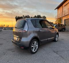 Auto - Renault scÃ©nic 1.5 dci 110 cv s&s live