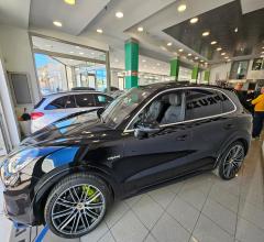 Auto - Porsche cayenne 3.0 v6 e-hybrid