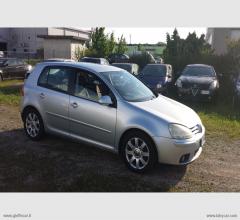 Volkswagen golf 1.6 16v fsi 5p. comfortline