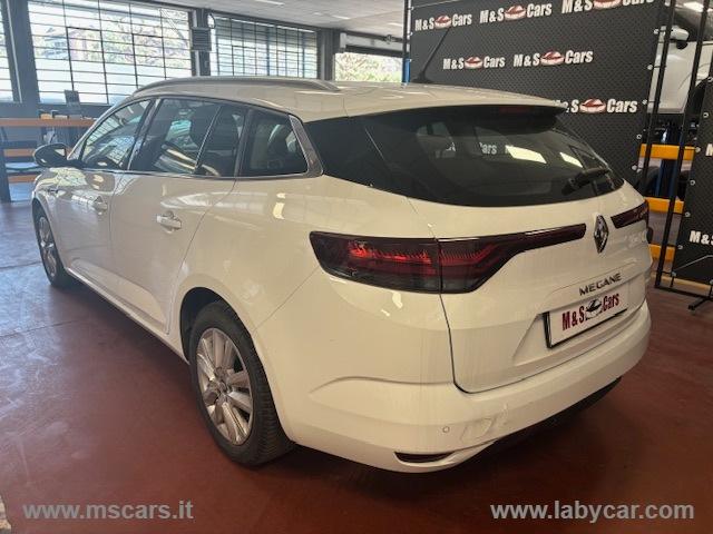 Auto - Renault mÃ©gane sporter blue dci 115cv edc bus.
