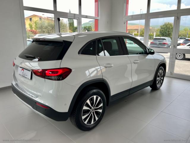 Auto - Mercedes-benz gla 180 d automatic business extra
