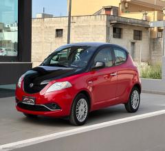 Auto - Lancia ypsilon 1.3 mjt 95 cv 5p. s&s gold