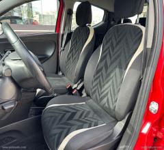 Auto - Lancia ypsilon 1.3 mjt 95 cv 5p. s&s gold