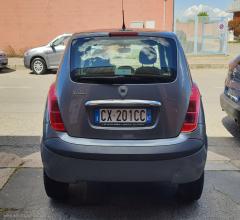 Auto - Lancia ypsilon 1.2