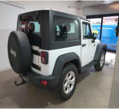 Auto - Jeep wrangler unlimited 2.8 crd sahara a.