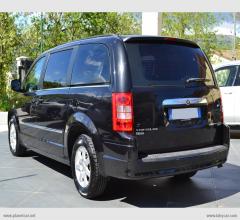 Auto - Chrysler grand voyager 2.8 crd dpf touring
