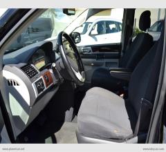 Auto - Chrysler grand voyager 2.8 crd dpf touring