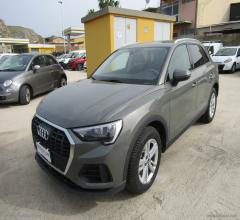 Audi q3 35 tdi s tronic business