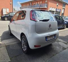 Auto - Fiat punto 1.4 s&s 8v dualogic 5p. lounge