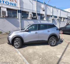 Auto - Peugeot 2008 puretech 130 s&s active pack