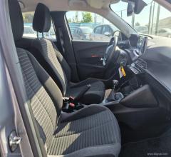 Auto - Peugeot 2008 puretech 130 s&s active pack