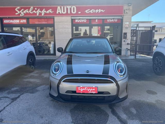 Auto - Mini mini cooper essential