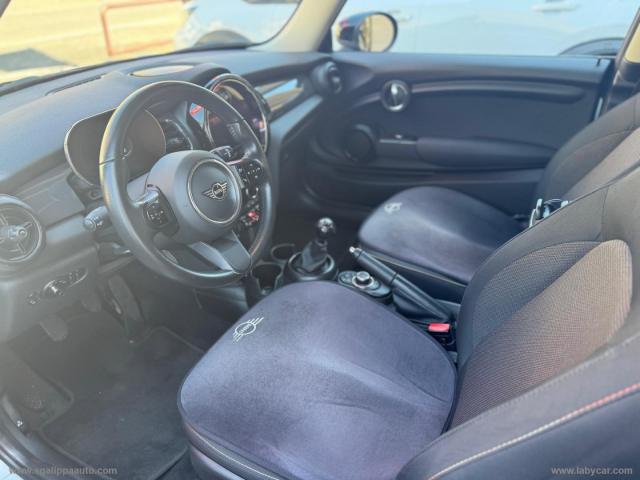 Auto - Mini mini cooper essential