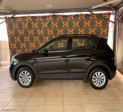 Auto - Volkswagen t-cross 1.0 tsi style bmt