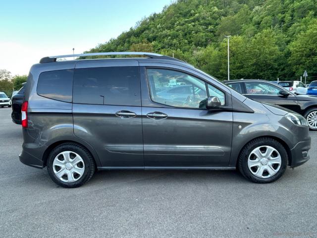 Auto - Ford tourneo courier 1.5 tdci 75 cv titanium
