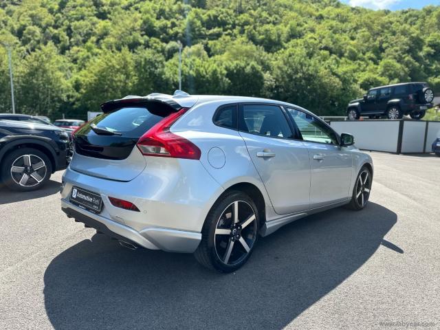 Auto - Volvo v40 d3 geartronic momentum