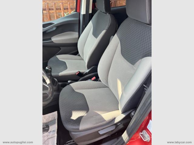 Auto - Ford tourneo courier 1.5 tdci 75 cv titanium
