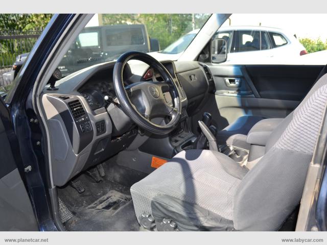 Auto - Mitsubishi pajero 2.5 tdi 3p.