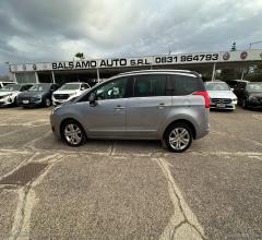 Auto - Peugeot 5008 1.6 hdi 115 cv allure
