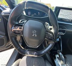 Auto - Peugeot 2008 bluehdi 130 s&s eat8 gt line