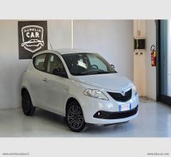Auto - Lancia ypsilon 1.2 69 cv 5p. gpl ecochic gold