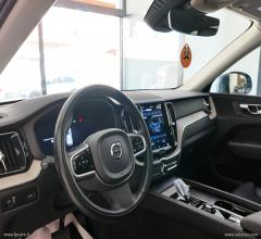 Auto - Volvo xc60 b4