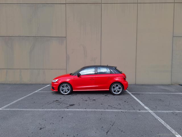 Auto - Audi s1 spb 2.0 tfsi quattro