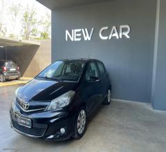 Auto - Toyota yaris 1.0 5p.