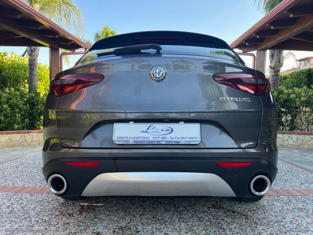 Auto - Alfa romeo stelvio 2.2 t.diesel 160cv at8 rwd bus.