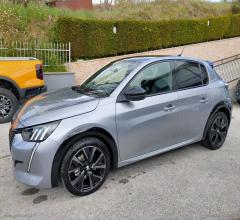 Auto - Peugeot 208 puretech 100 s&s eat8 5p. gt