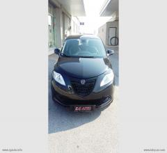 Auto - Lancia ypsilon 1.2 69 cv 5p. gpl ecochic ele.