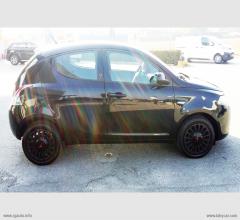 Auto - Lancia ypsilon 1.2 69 cv 5p. gpl ecochic ele.