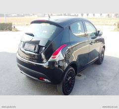 Auto - Lancia ypsilon 1.2 69 cv 5p. gpl ecochic ele.