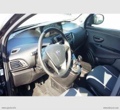 Auto - Lancia ypsilon 1.2 69 cv 5p. gpl ecochic ele.