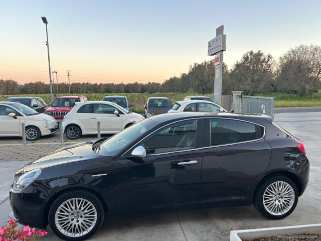 Auto - Alfa romeo giulietta 1.6 jtdm-2 105 cv exclusive