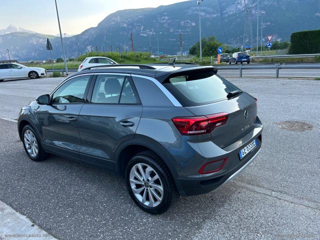 Auto - Volkswagen t-roc 1.0 tsi life