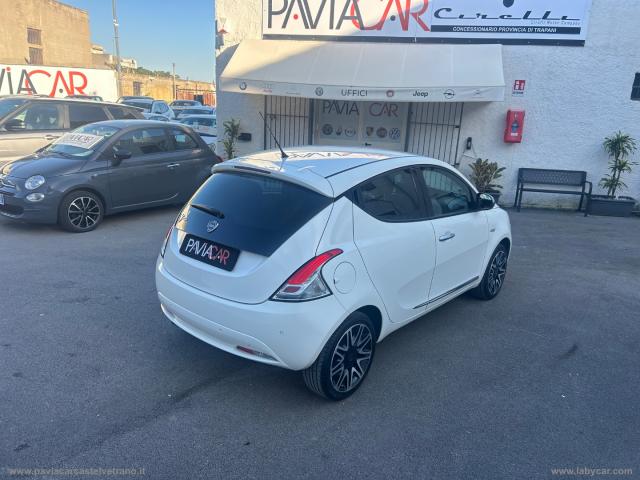 Auto - Lancia ypsilon 1.2 69 cv 5p. s&s platinum