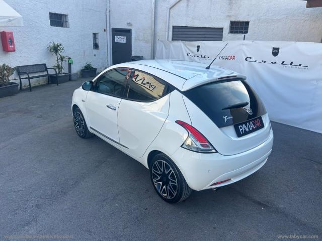 Auto - Lancia ypsilon 1.2 69 cv 5p. s&s platinum