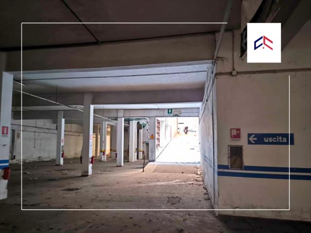 Appartamenti in Vendita - Deposito in vendita a taranto borgo