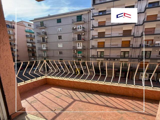 Appartamenti in Vendita - Appartamento in vendita a taranto tre carrare battisti