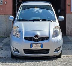 Auto - Toyota yaris 1.3 5p. sol