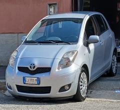 Auto - Toyota yaris 1.3 5p. sol
