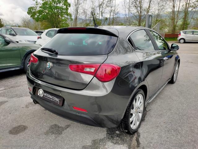 Auto - Alfa romeo giulietta 1.6 jtdm-2 105 cv exclusive