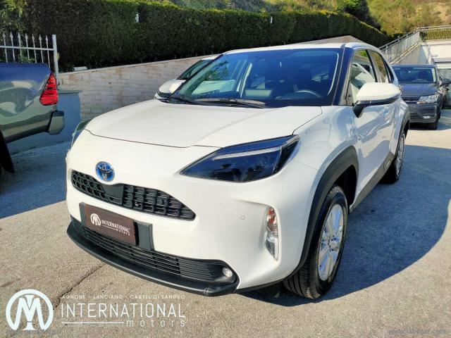 Toyota yaris cross 1.5 hybrid 5p. e-cvt busin.