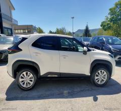Auto - Toyota yaris cross 1.5 hybrid 5p. e-cvt busin.